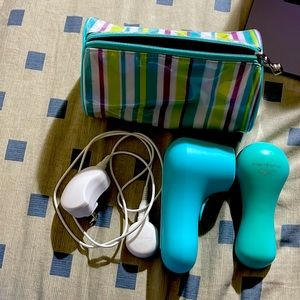 Clarisonic Mia2 with travel pouch (brush head not included)
